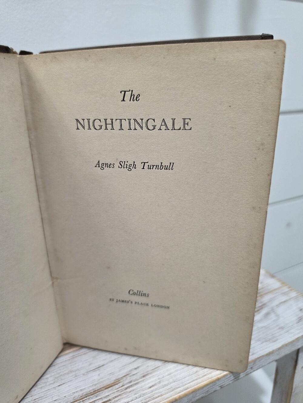 3 Vintage Books - Picture 10 of 11